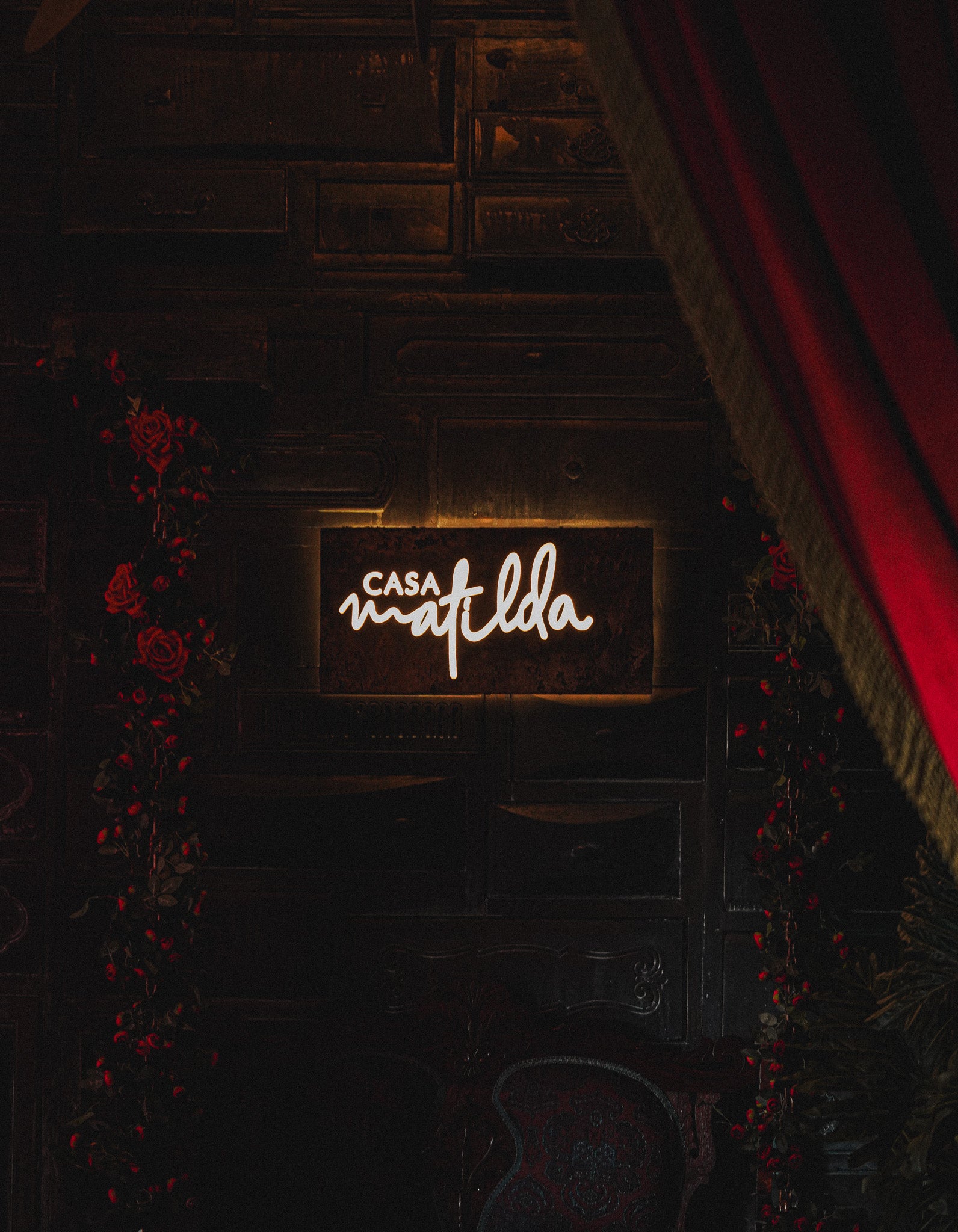 Content creation focused on luxury dining experiences