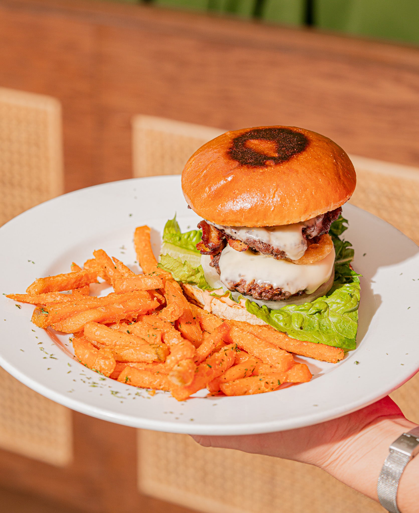 Content creation focused on Cuban restaurant identity