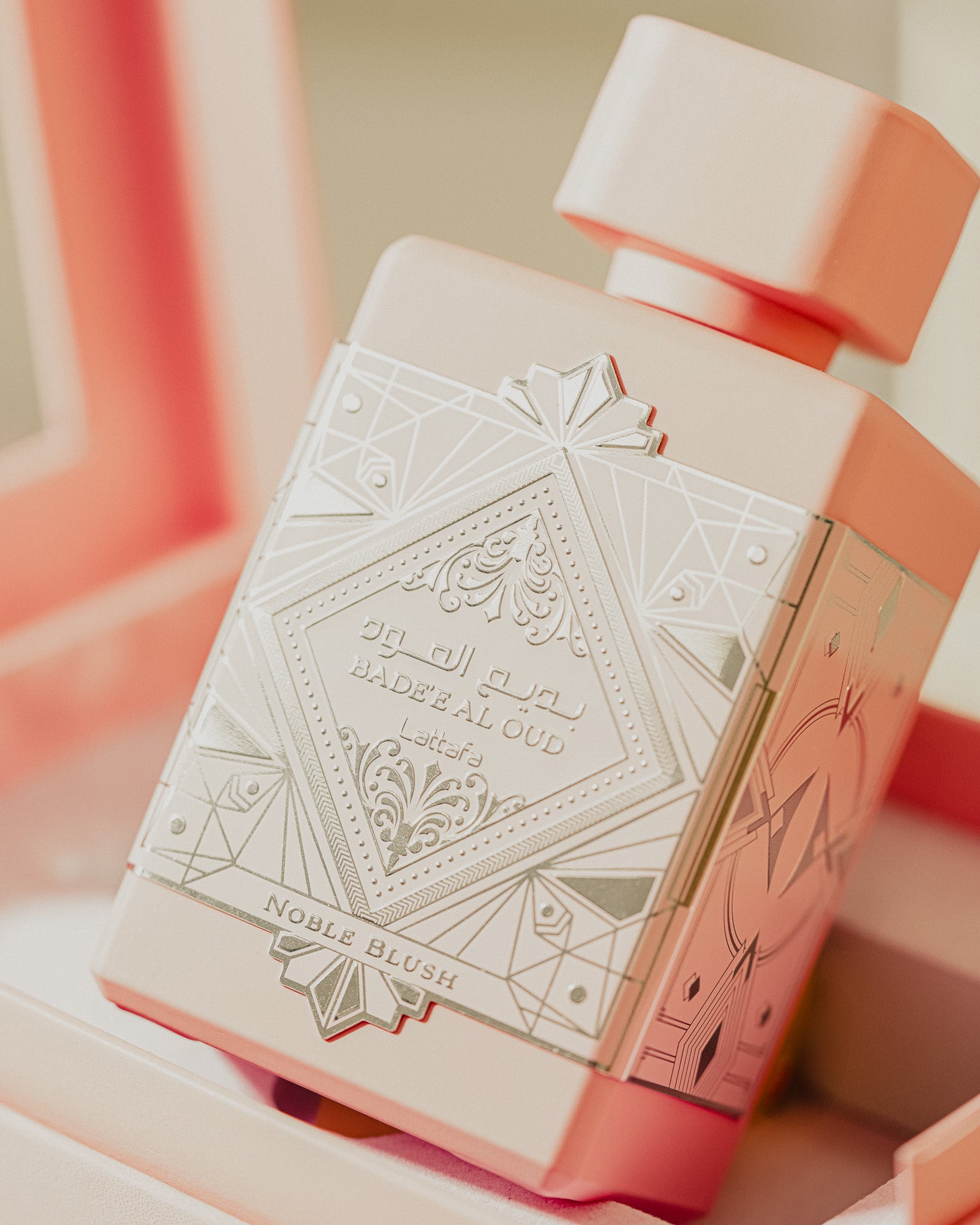 Luxury perfume bottle photo shoot Miami – texture and shadow detail